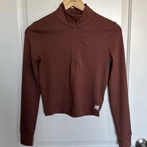 Vuori women’s studio half zip size small